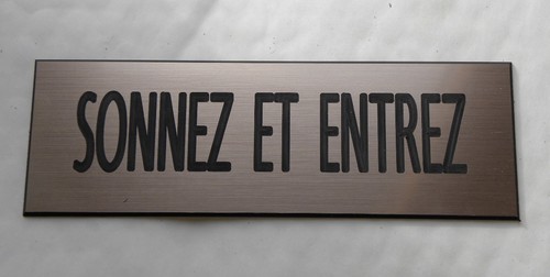Plaque gravée sonnez et - gravée,